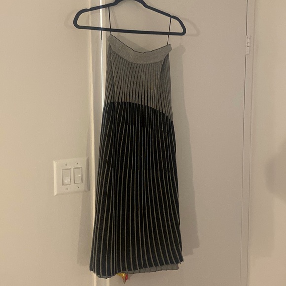 NEVER WORN Balmain Pleated Skirt Midi Size S - Picture 7 of 11